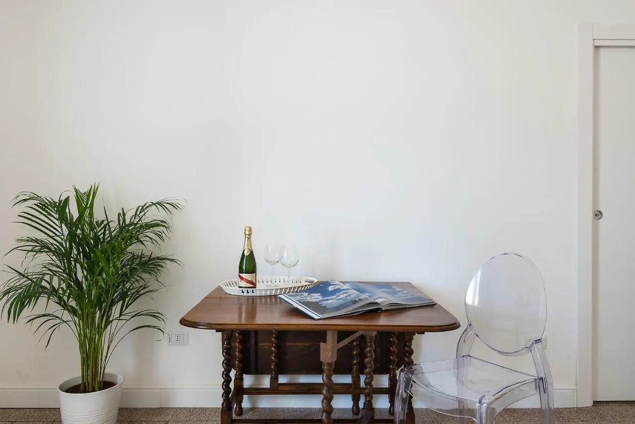D-Home Ortigia Syracuse Bed & Breakfast
