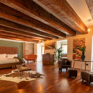 https://aurelia-luxury-piazza-delle-erbe.hotelinveneto.com