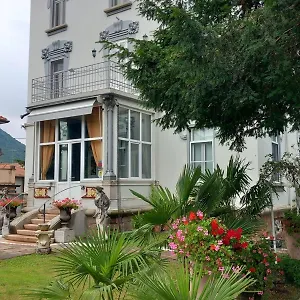 https://villa-sapi.it-lombardy.com